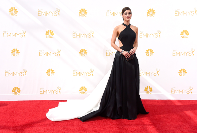 Illustration for article titled The Best And Worst Dressed Of The Emmys In Terms Of Fire Safety